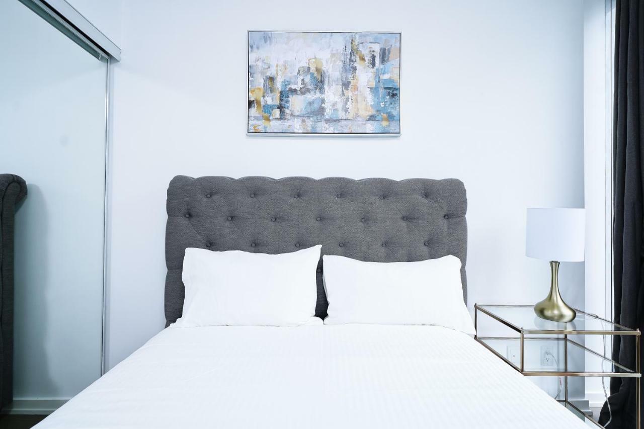 Apartment Grand Royal Condos- Toronto