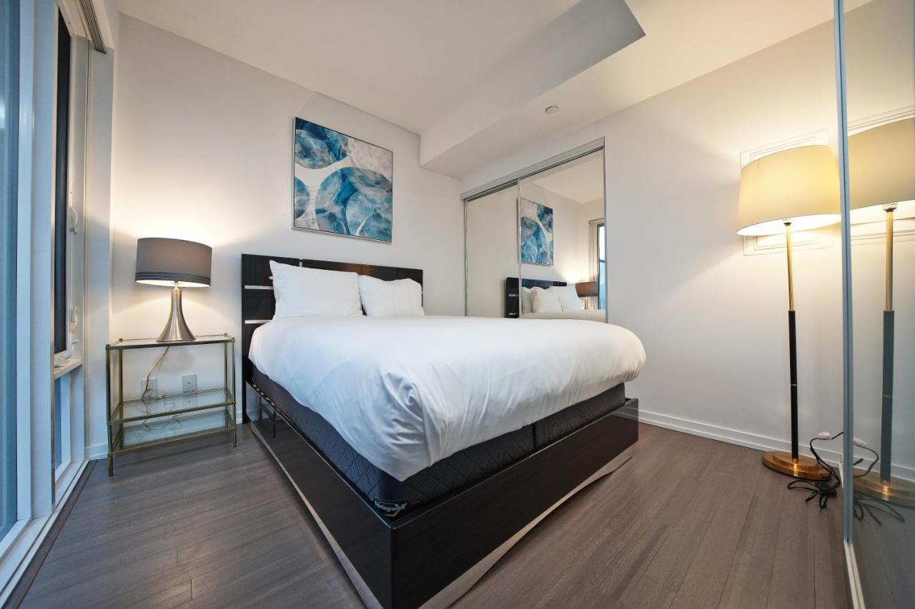 Apartment Grand Royal Condos- *